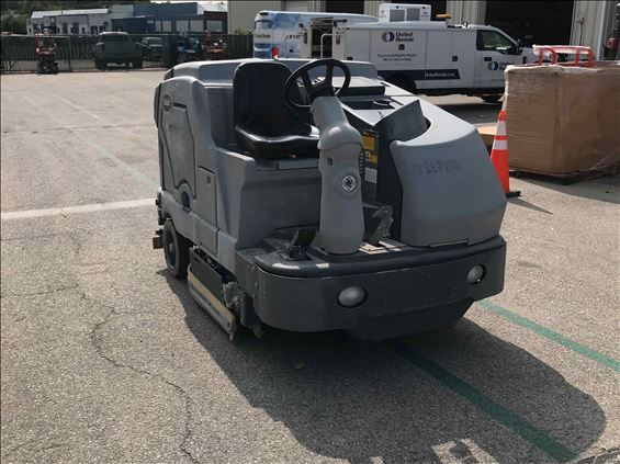 2015 Nilfisk Advance SC8000