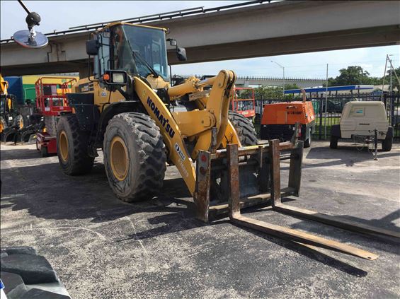 2014 Komatsu WA320-7 Wheel Loader