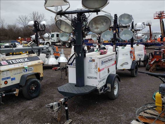 2014 Magnum Pro MLT3060KV Towable Light Tower