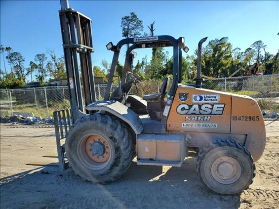 2016 Case 586H Rough Terrain Forklift