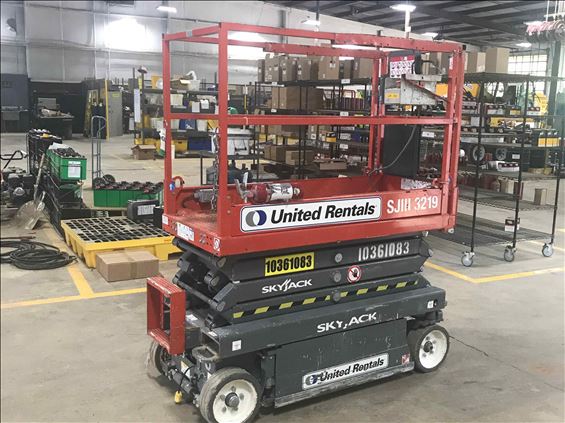 2015 Skyjack SJIII3219 Scissor Lift