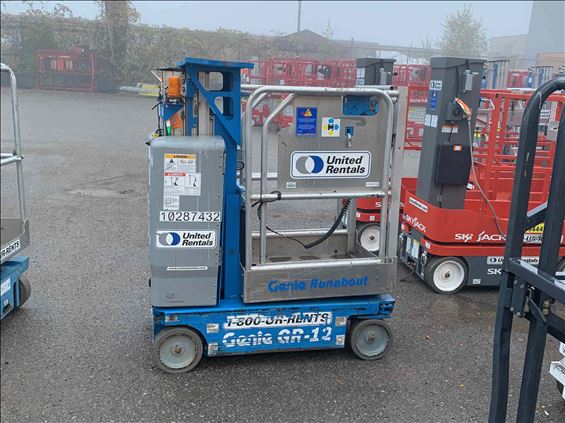 2014 Genie GR-12 Scissor Lift