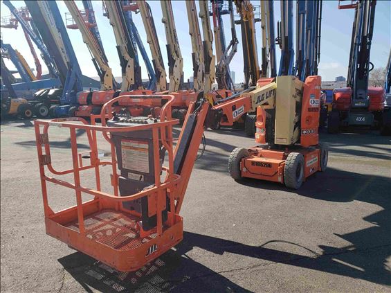 2013 JLG E300AJP Boom Lift