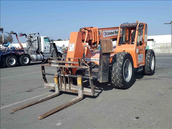 2013 SKYTRAK 10054 Rough Terrain Forklift