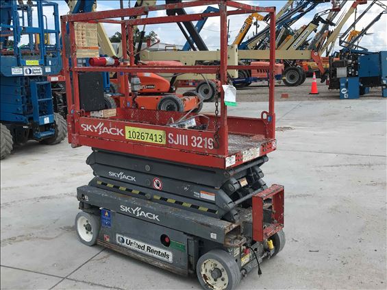 2014 Skyjack SJIII3219 Scissor Lift