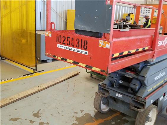 2014 Skyjack SJIII3226 Scissor Lift
