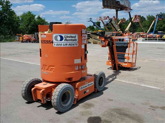 2014 JLG E300AJP Boom Lift