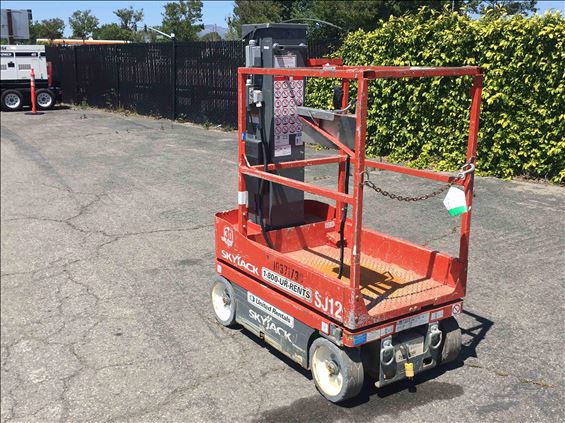 2015 Skyjack SJ12 Scissor Lift