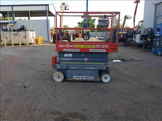 2013 Skyjack SJIII3219 Scissor Lift
