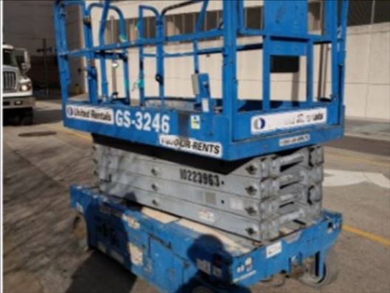 2014 Genie GS-3246 Scissor Lift