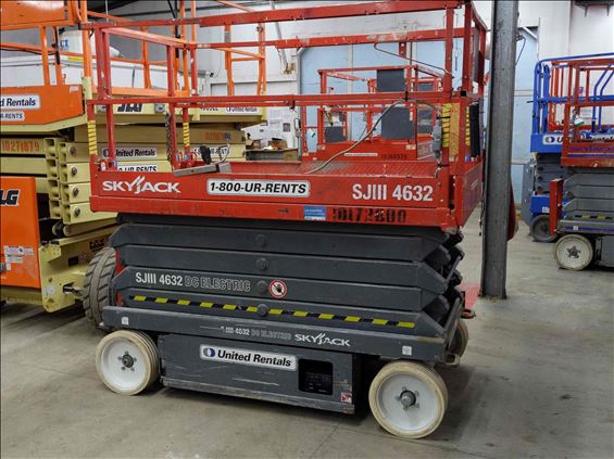 2013 Skyjack SJIII4632 Scissor Lift