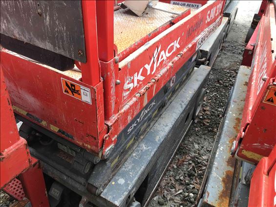2015 Skyjack SJIII3219 Scissor Lift