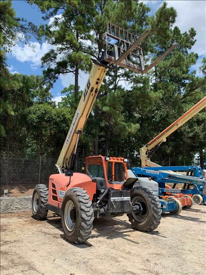 2013 JLG G6-42A