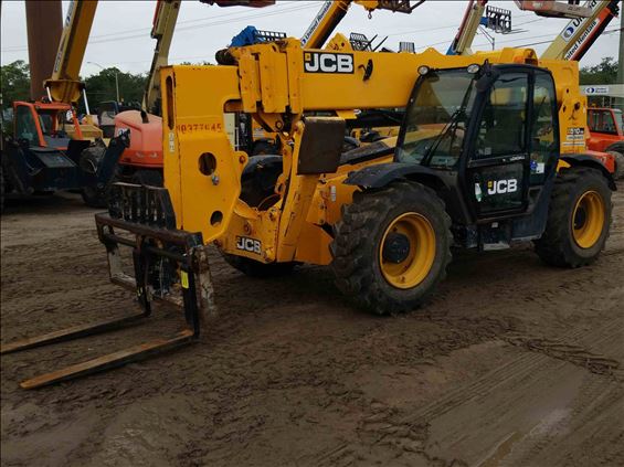 2015 JCB 510-56 S Rough Terrain Forklift