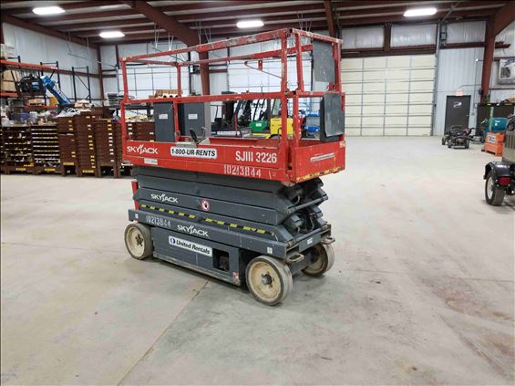 2014 Skyjack SJIII3226 Scissor Lift