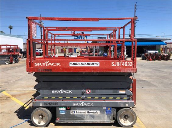 2014 Skyjack SJIII4632 Scissor Lift