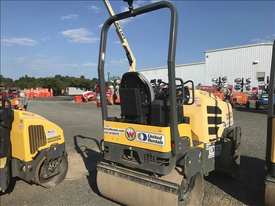 2015 Wacker Neuson RD 27-120 Ride-On Roller