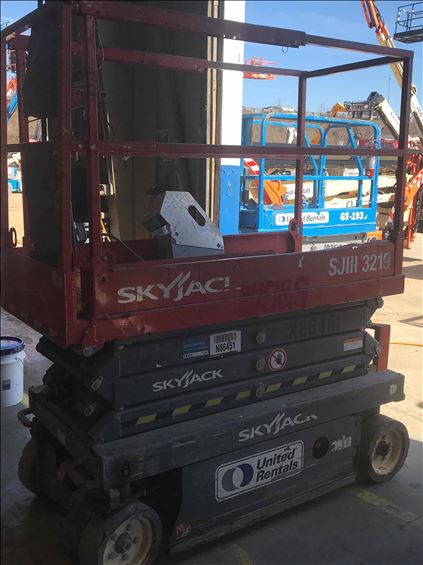 2014 Skyjack SJIII3219 Scissor Lift