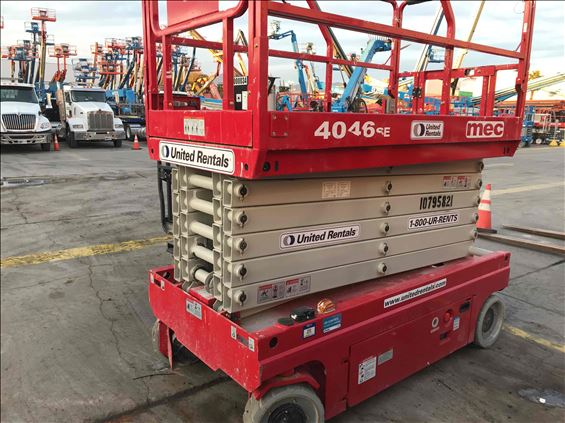 2018 MEC 4046SE Scissor Lift