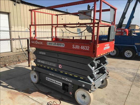 2013 Skyjack SJIII4632 Scissor Lift