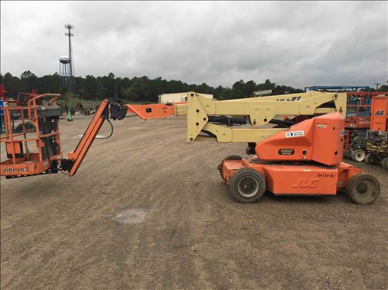 2012 JLG E400AJPN Boom Lift