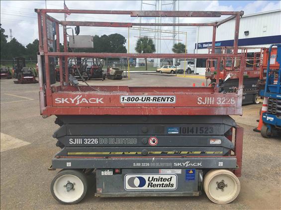 2013 Skyjack SJIII3226 Scissor Lift