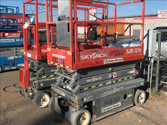 2014 Skyjack SJIII3219 Scissor Lift