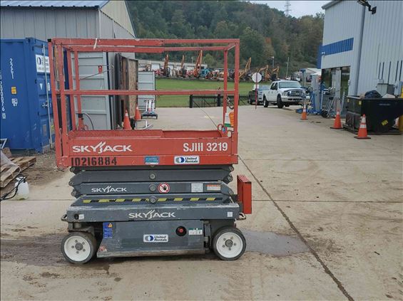 2014 Skyjack SJIII3219 Scissor Lift