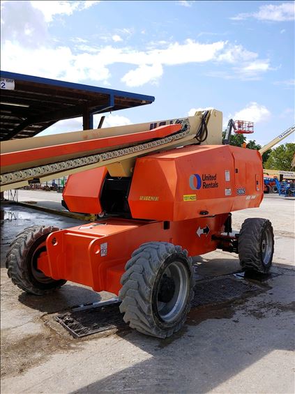 2013 JLG 800S Boom Lift