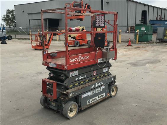 2014 Skyjack SJIII3219 Scissor Lift