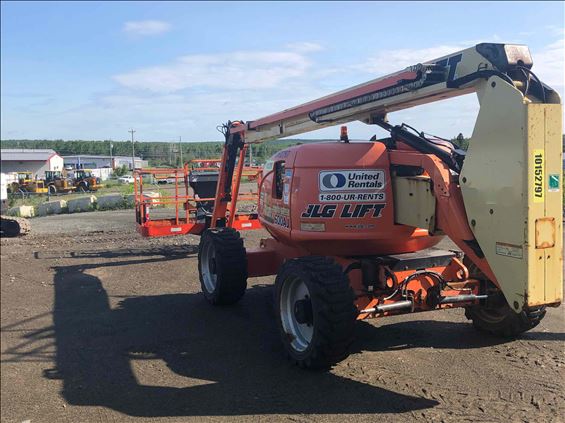 2013 JLG 600AJ