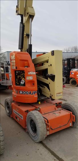 2013 JLG E300AJP Boom Lift