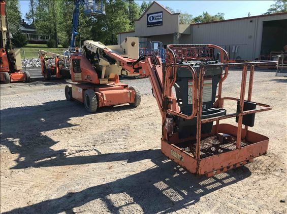 2010 JLG E400AJPN Boom Lift