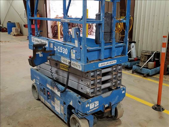 2014 Genie GS-1930 Scissor Lift
