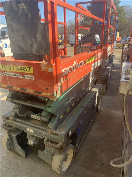 2014 Skyjack SJIII3219 Scissor Lift