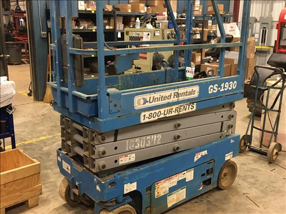 2014 Genie GS-1930 Scissor Lift