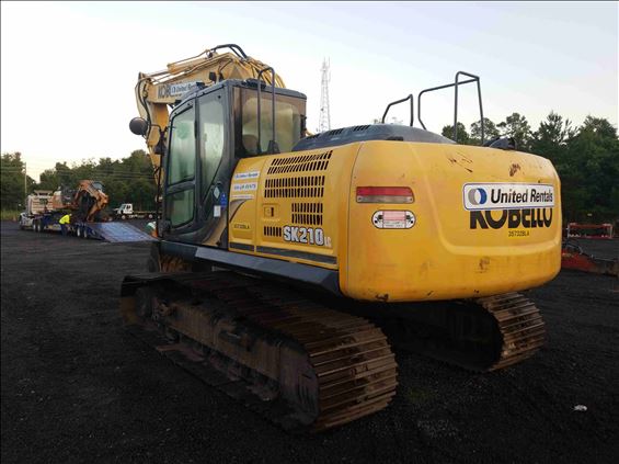 2016 Kobelco SK210LC Excavator