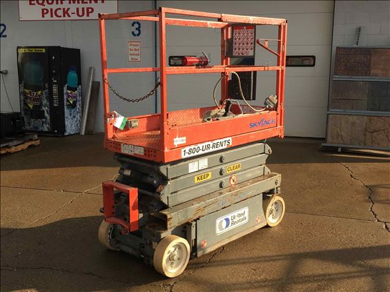 2013 Skyjack SJIII3219 Scissor Lift