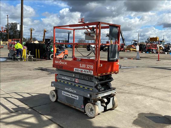 2015 Skyjack SJIII3219 Scissor Lift