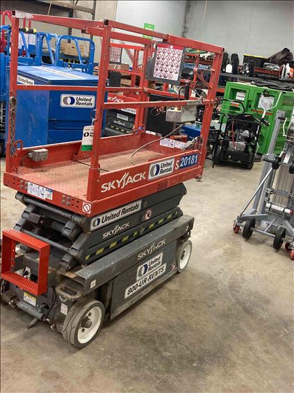 2015 Skyjack SJIII3219 Scissor Lift