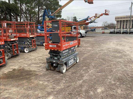 2015 Skyjack SJIII3219 Scissor Lift
