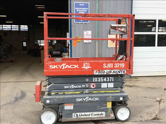 2015 Skyjack SJIII3219 Scissor Lift