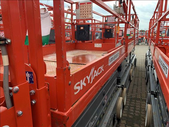 2014 Skyjack SJIII4632 Scissor Lift
