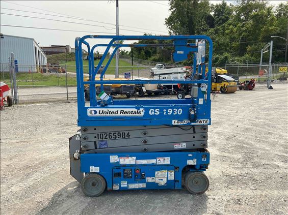 2014 Genie GS-1930 Scissor Lift