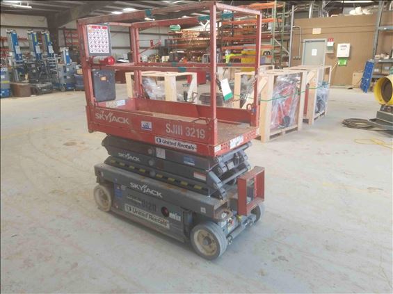 2014 Skyjack SJIII3219 Scissor Lift