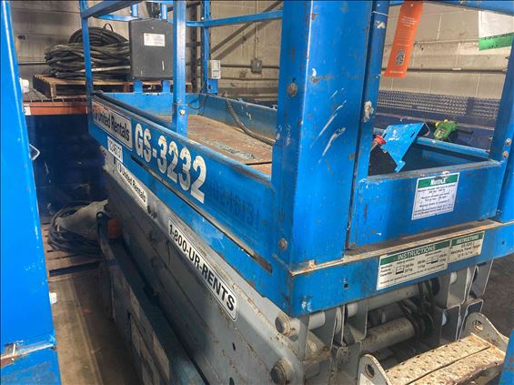 2014 Genie GS-3232 Scissor Lift