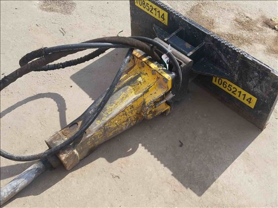 2016 Atlas Copco SB 220 Earthmoving Attachment