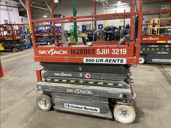 2014 Skyjack SJIII3219 Scissor Lift