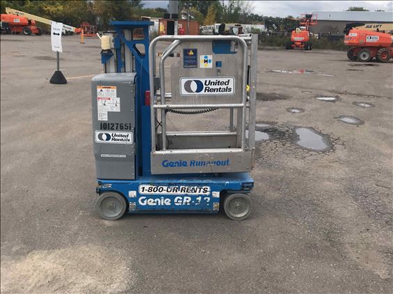 2013 Genie GR-12 Scissor Lift