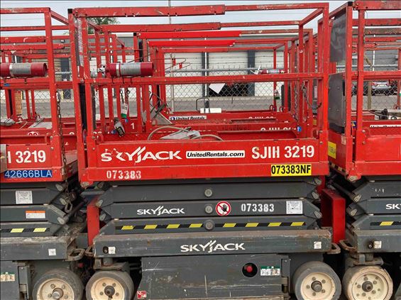 2015 Skyjack SJIII3219 Scissor Lift